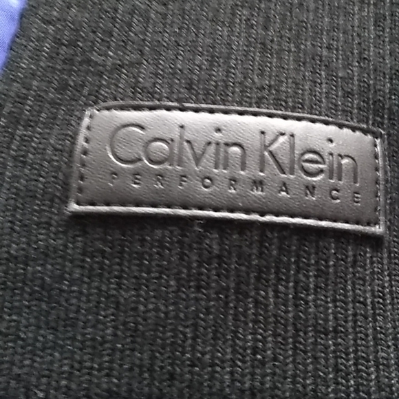 Calvin Klein Performance puffer vest. - Picture 10 of 13
